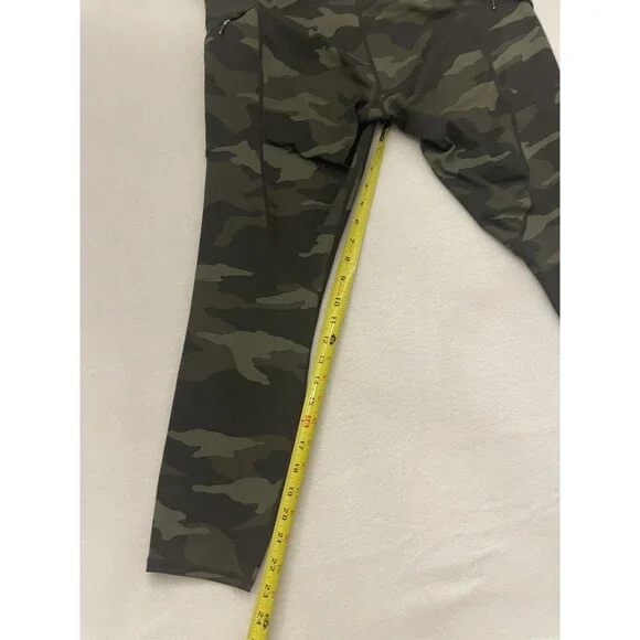 Athleta Camo Contender Leggings – Women’s Size 10 (Large) – Green Camouflage - Picture 4 of 8